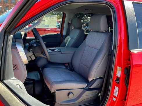 New 2026 Ford F250 XL w/ XL Chrome Package image 9