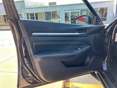 Used 2019 Nissan Altima 2.5 SV FWD image 24