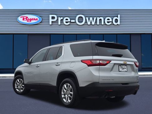 Used 2021 Chevrolet Traverse LT w/ LPO, Floor Liner Package image 5