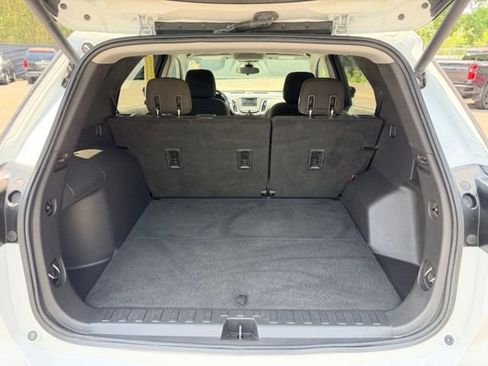Used 2020 Chevrolet Equinox LT w/ Driver Convenience Package FWD image 26