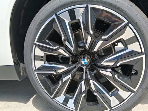 New 2026 BMW X3 xDrive30 w/ Premium Package AWD/4WD image 19