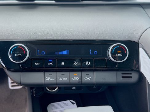 New 2026 Hyundai Elantra Sport w/ Cargo Package FWD image 12