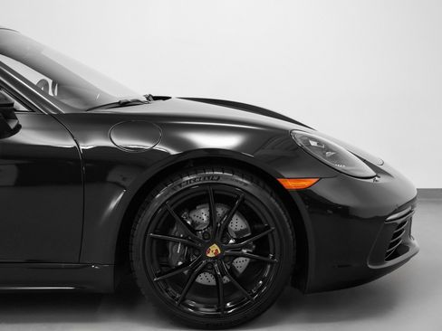 New 2025 Porsche 718 Cayman image 14