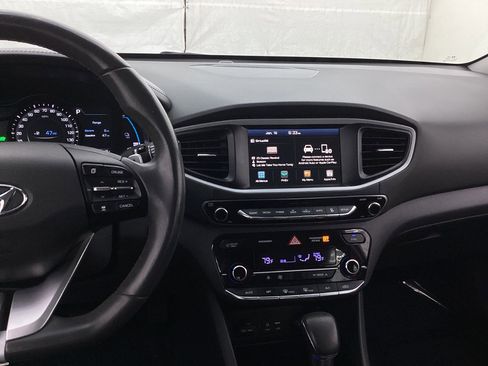 Used 2019 Hyundai Ioniq Limited image 33
