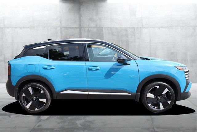 Certified 2025 Nissan Kicks SR AWD/4WD image 5