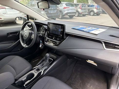 Certified 2022 Toyota Corolla LE FWD image 16