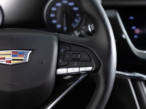 Used 2022 Cadillac XT6 Premium Luxury w/ Technology Package image 37