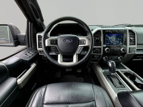 Used 2020 Ford F150 Lariat w/ Equipment Group 502A Luxury AWD/4WD image 9