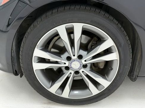 Used 2017 Mercedes-Benz C 300 Sedan image 7