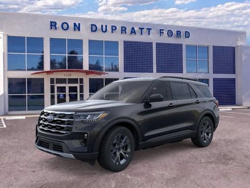 Used 2026 Ford Explorer Active w/ Active Comfort Package AWD/4WD image 2