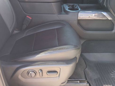 Used 2020 Chevrolet Silverado 1500 LTZ w/ LTZ Plus Package image 29