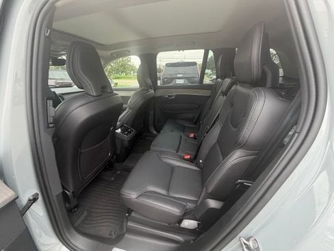 Used 2026 Volvo XC90 B6 Ultra w/ Protection Package AWD/4WD image 14