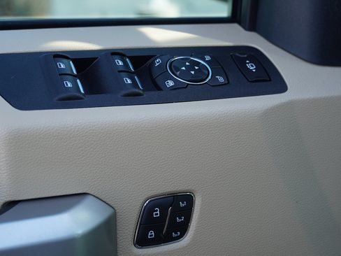 Used 2020 Ford F250 Lariat w/ Lariat Ultimate Package image 21