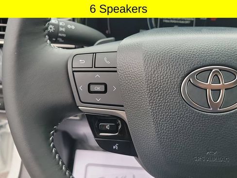 Used 2026 Toyota Camry SE FWD image 11