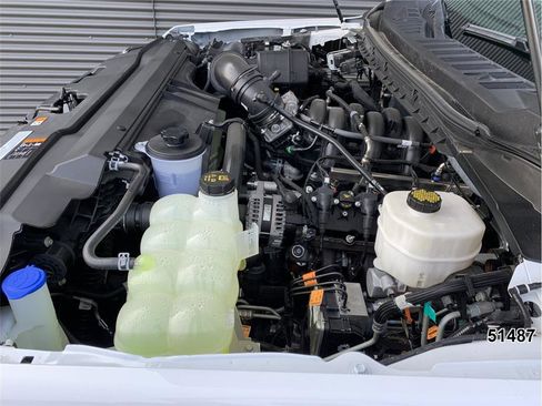 Used 2024 Ford F550 2WD Regular Cab Super Duty image 11