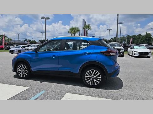 Used 2021 Nissan Kicks SV FWD image 27