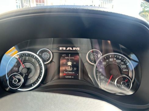 Used 2020 RAM 1500 Big Horn AWD/4WD image 12