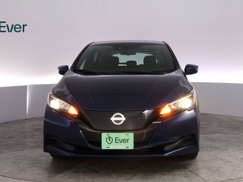 Used 2025 Nissan Leaf S FWD image 12
