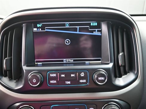 Used 2017 Chevrolet Colorado Z71 image 14