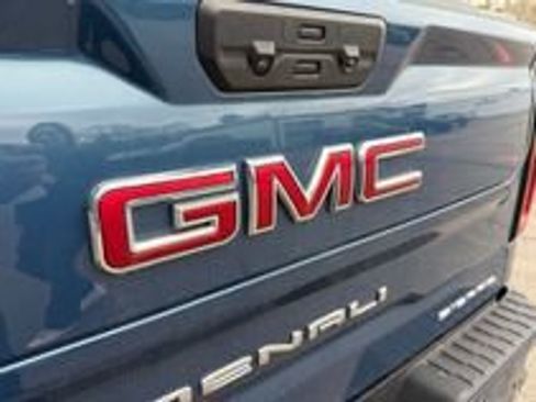 Used 2024 GMC Sierra 1500 Denali AWD/4WD image 12