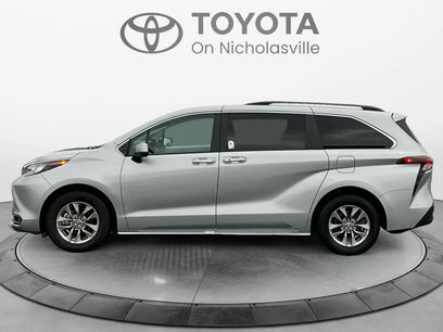 Used 2025 Toyota Sienna XLE