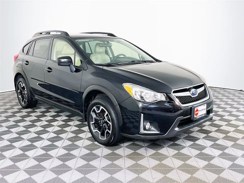 Used 2016 Subaru Crosstrek 2.0i Premium image 1