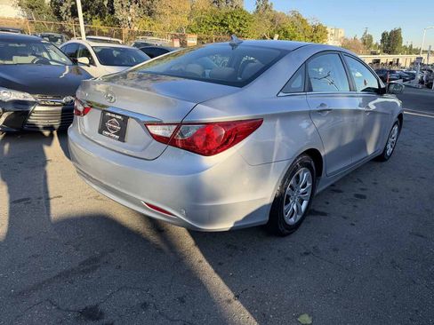 Used 2011 Hyundai Sonata GLS image 4
