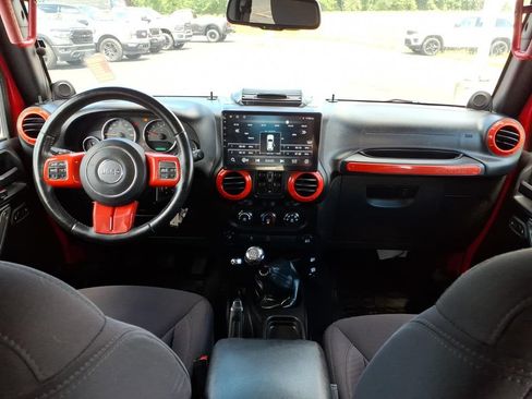 Used 2014 Jeep Wrangler Unlimited Sport w/ Dual Top Group AWD/4WD image 13