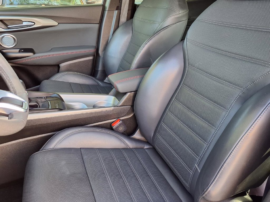 Used 2024 Dodge Hornet R/T Plus w/ R/T Blacktop Package AWD/4WD image 4