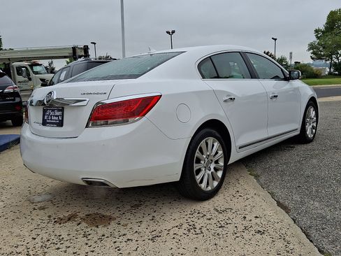 Used 2013 Buick LaCrosse Leather w/ Entertainment Package FWD image 6