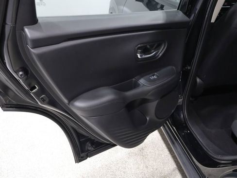 Used 2023 Honda HR-V LX image 19
