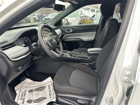 Certified 2023 Jeep Compass Sport image 16