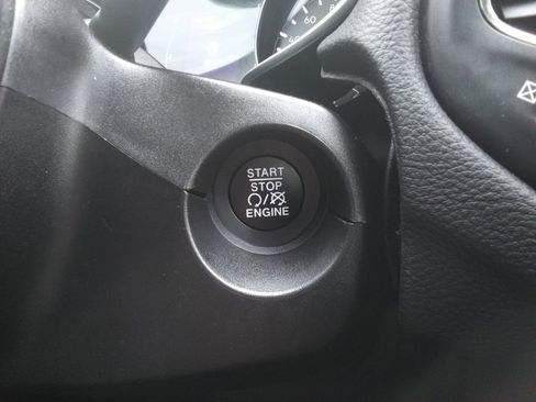 Used 2020 Jeep Compass Latitude image 15