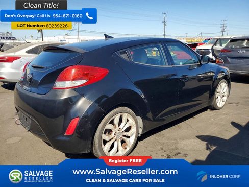 Used 2012 Hyundai Veloster w/ Style Pkg FWD image 4