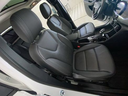 Used 2023 Buick Encore GX Essence w/ Experience Buick Package AWD/4WD image 15