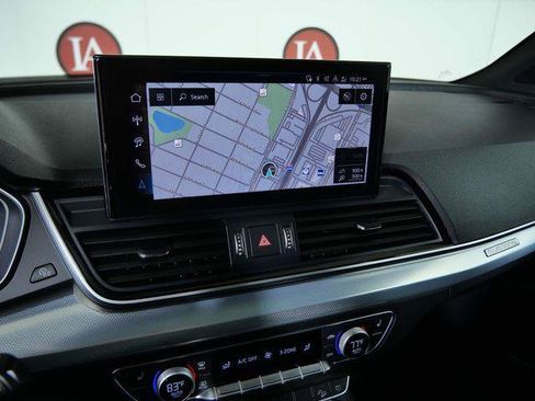 Used 2025 Audi Q5 2.0T Premium Plus w/ Premium Plus Package image 19