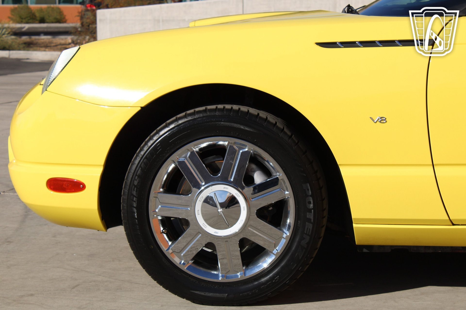 Used 2004 Ford Thunderbird RWD image 35