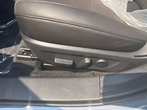 New 2025 MAZDA MAZDA3 Hatchback w/ Appearance Package image 17