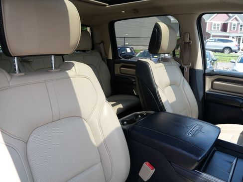 Used 2019 RAM 1500 Limited AWD/4WD image 19