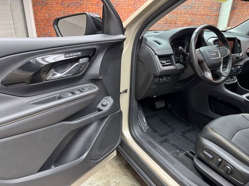 Used 2022 GMC Terrain AT4 AWD/4WD image 10