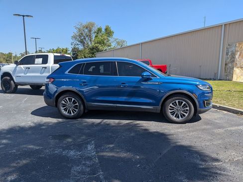 Used 2020 Lincoln Nautilus FWD w/ Equipment Group 101A image 2