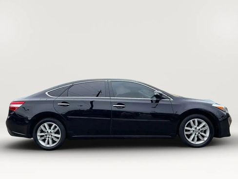 Used 2014 Toyota Avalon XLE FWD image 8