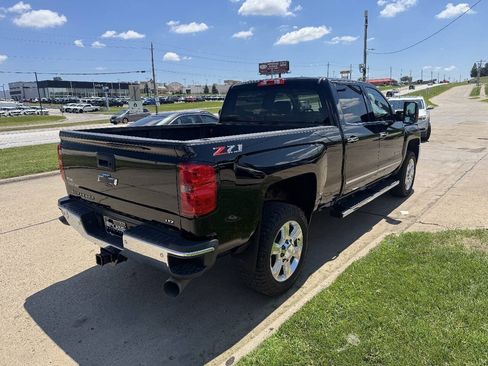 Used 2019 Chevrolet Silverado 2500 LTZ w/ Duramax Plus Package AWD/4WD image 5