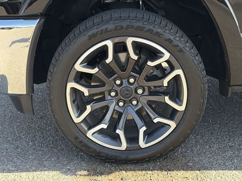 Used 2025 RAM 1500 Limited AWD/4WD image 31