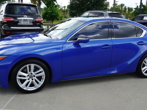 Certified 2024 Lexus IS 300 w/ Comfort Package RWD image 5