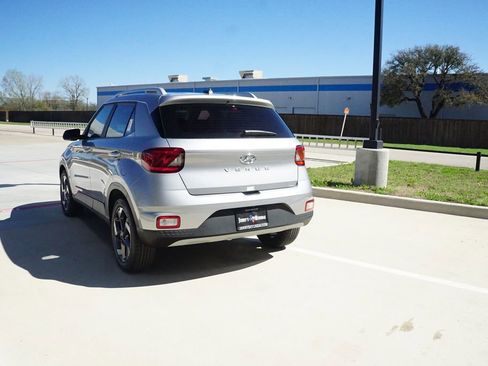 New 2026 Hyundai Venue SEL image 7