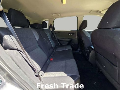 Used 2021 Nissan Rogue SV AWD/4WD image 9