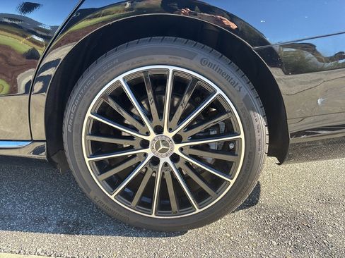 Used 2021 Mercedes-Benz C 300 Sedan w/ Premium Package image 12