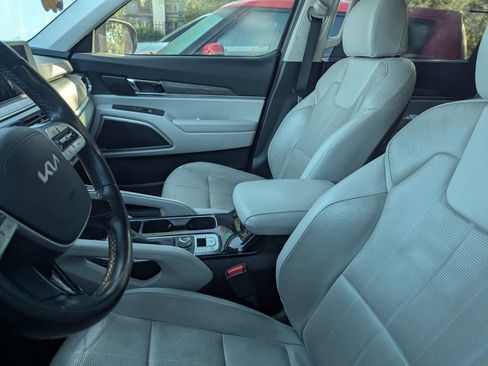 Certified 2022 Kia Telluride EX w/ EX Premium Package image 6