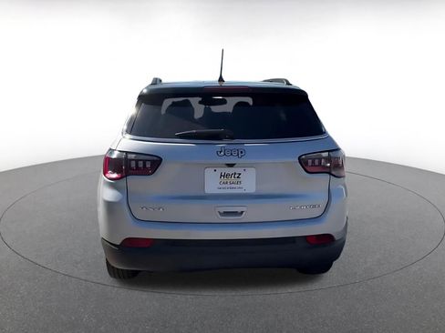 Used 2025 Jeep Compass Limited AWD/4WD image 18